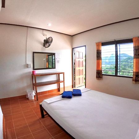 Tapear Resort Phi Phi Don Exterior foto
