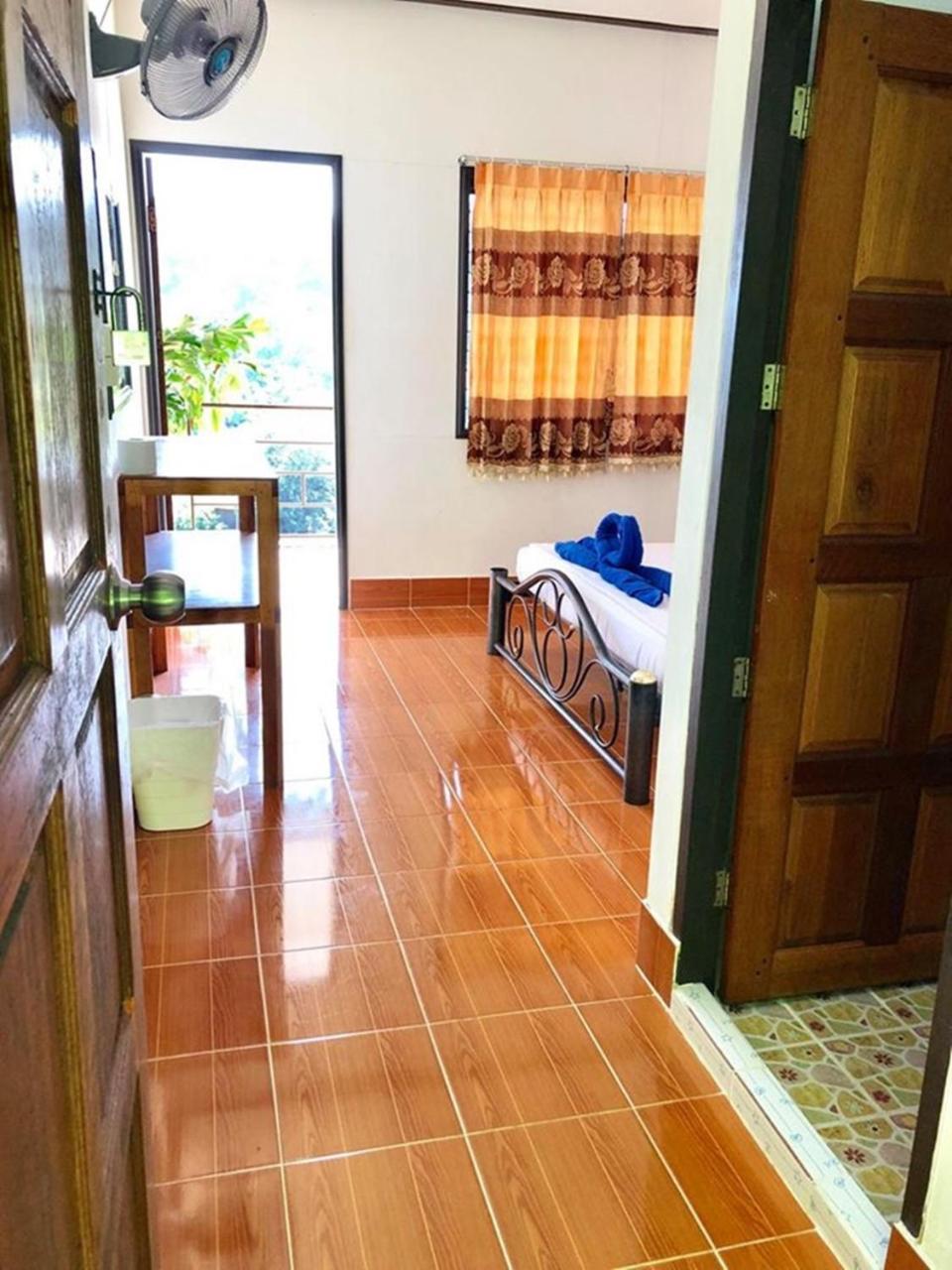 Tapear Resort Phi Phi Don Exterior foto