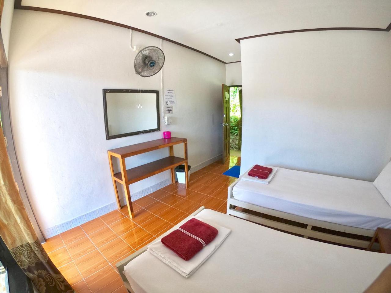 Tapear Resort Phi Phi Don Exterior foto