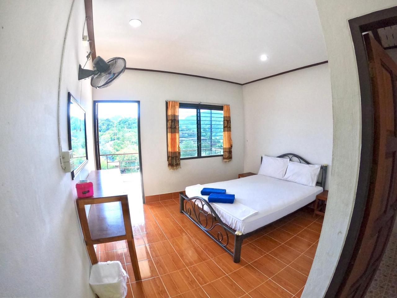 Tapear Resort Phi Phi Don Exterior foto