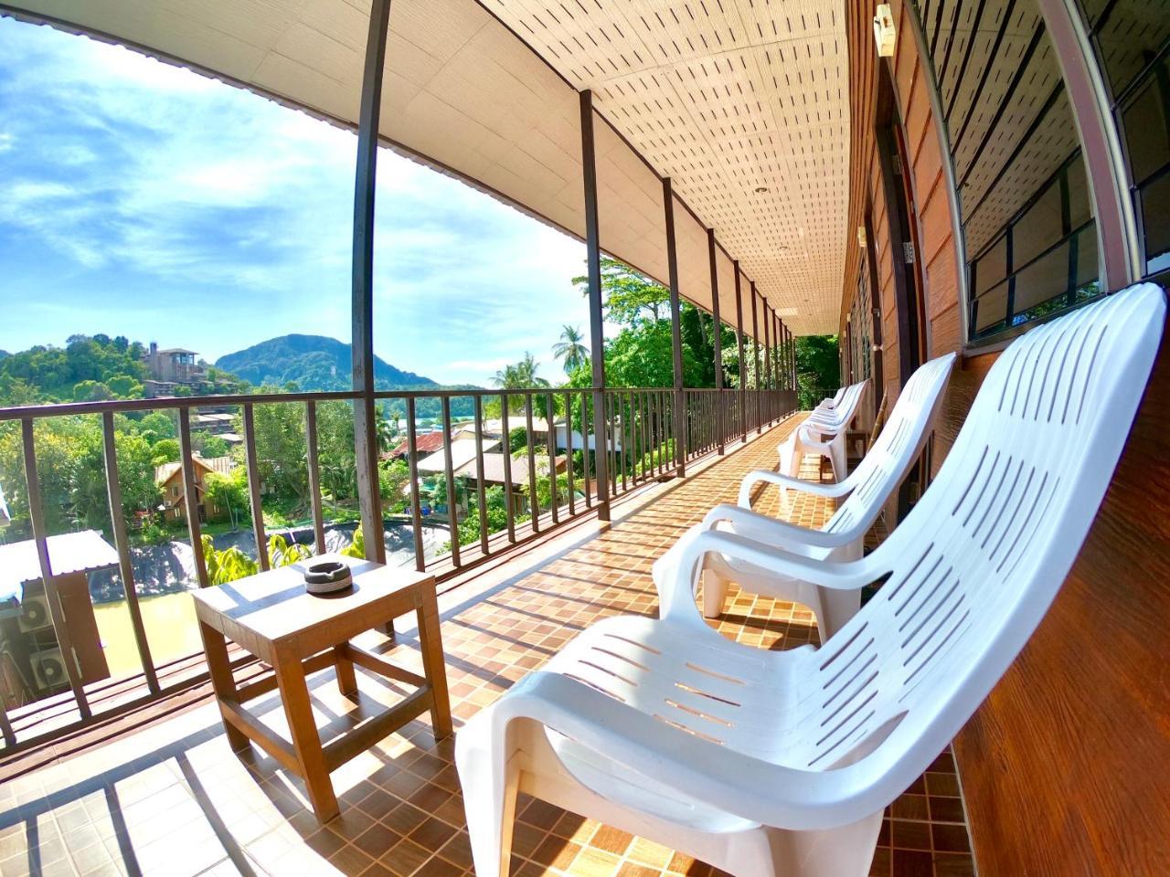 Tapear Resort Phi Phi Don Exterior foto