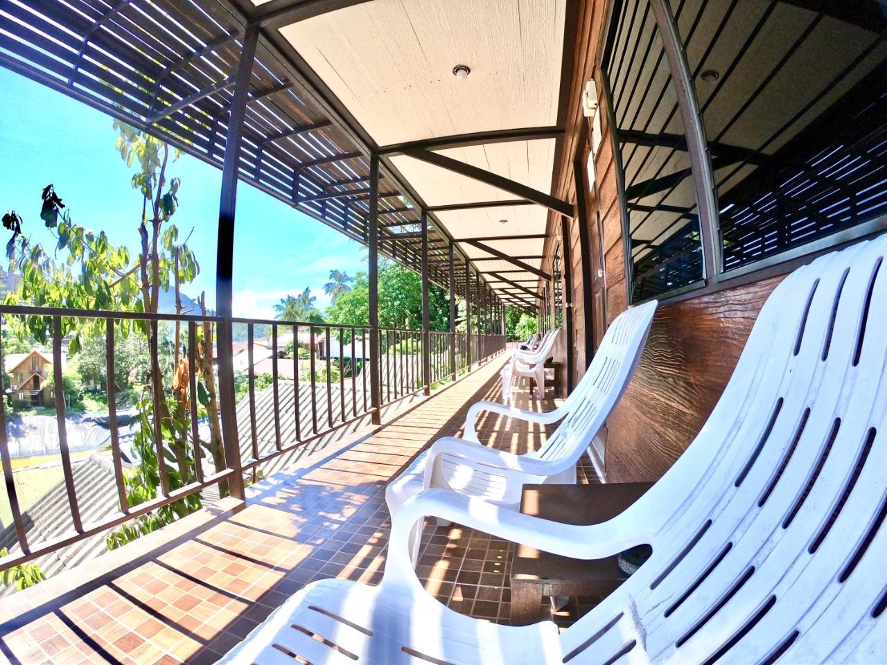Tapear Resort Phi Phi Don Exterior foto