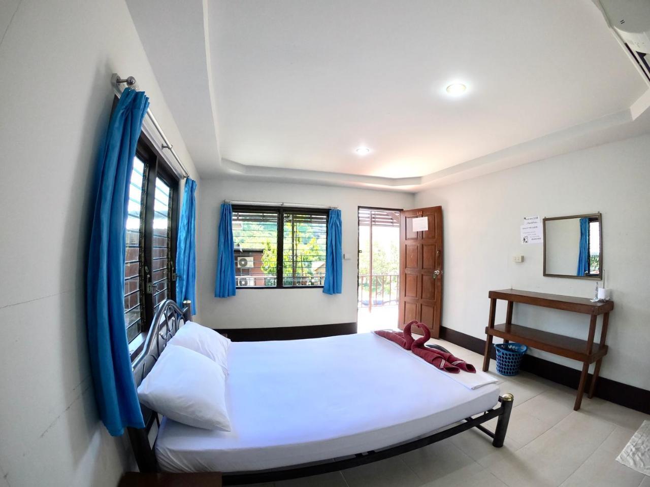 Tapear Resort Phi Phi Don Exterior foto